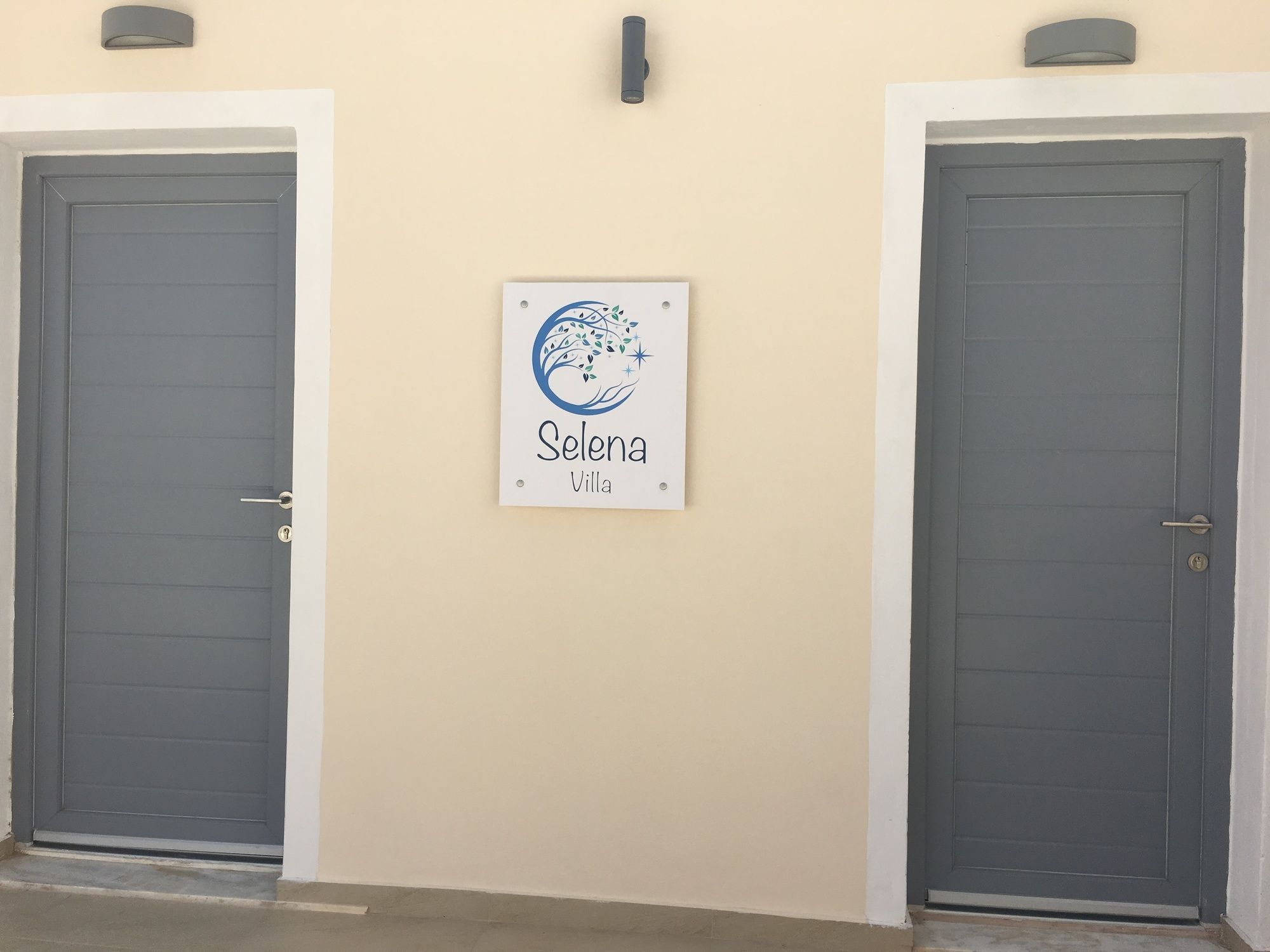 Фото Selena Villa