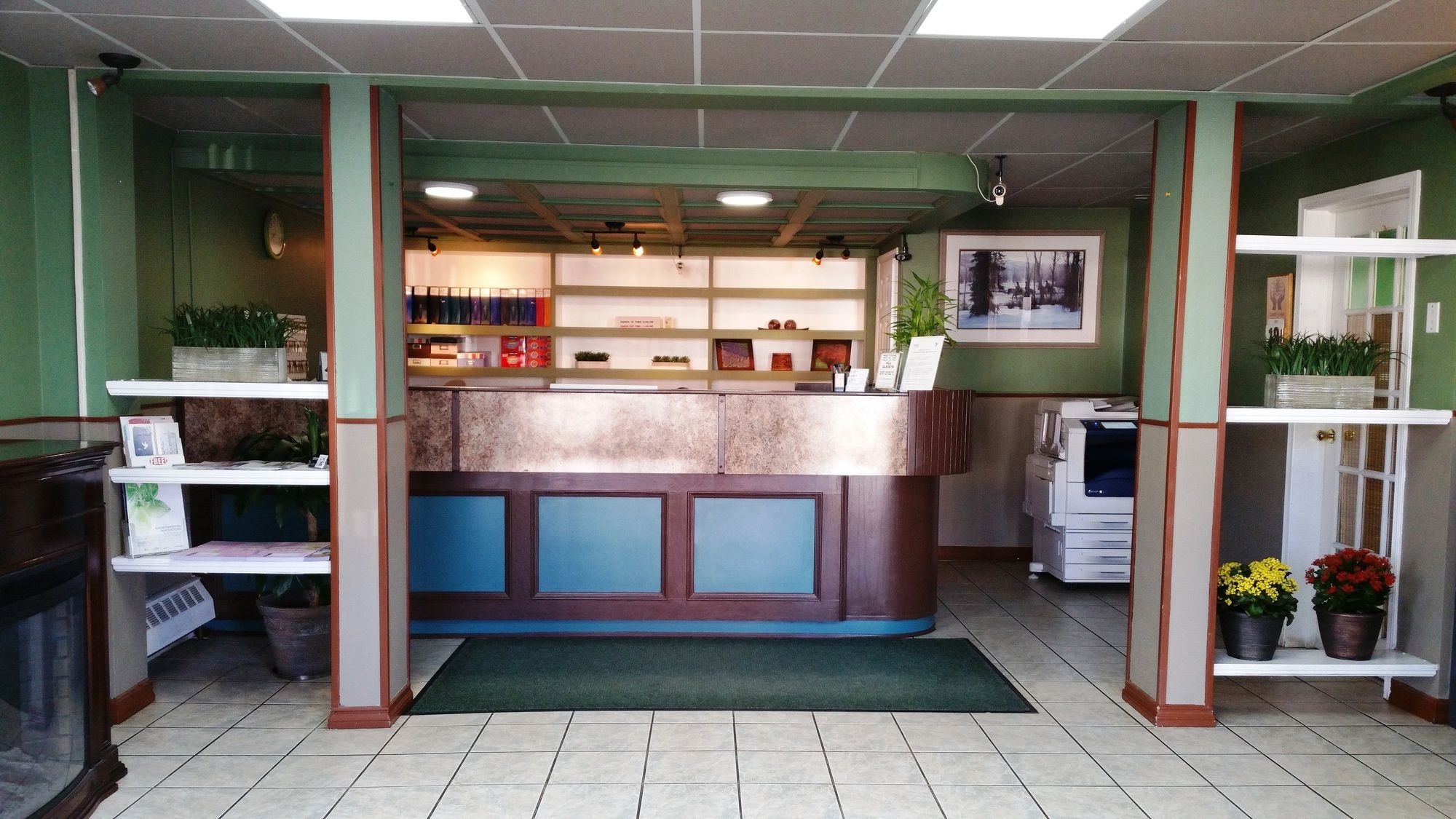 Фото Canadian Motor Inn