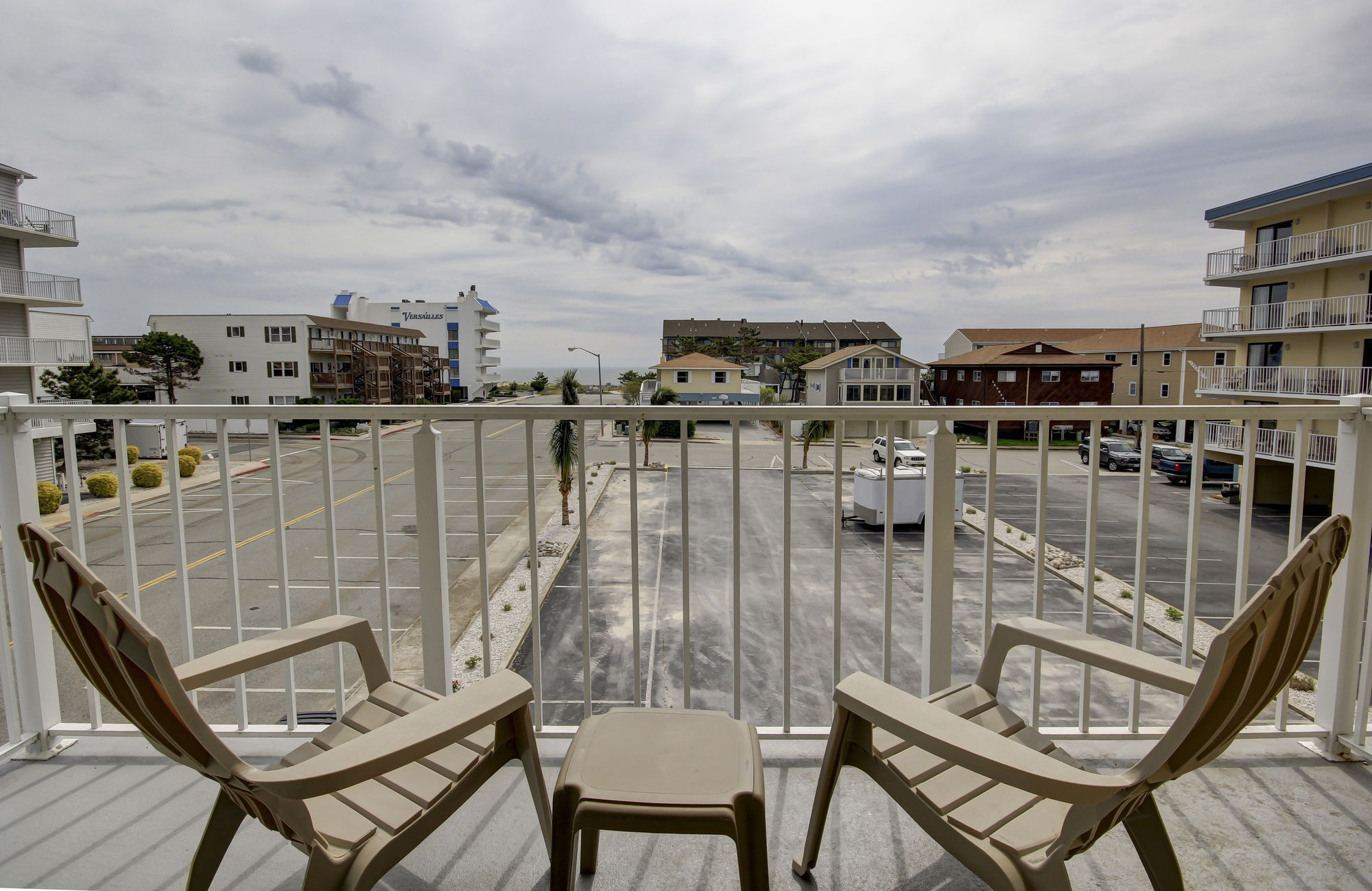 Фото Coastal Palms Inn & Suites