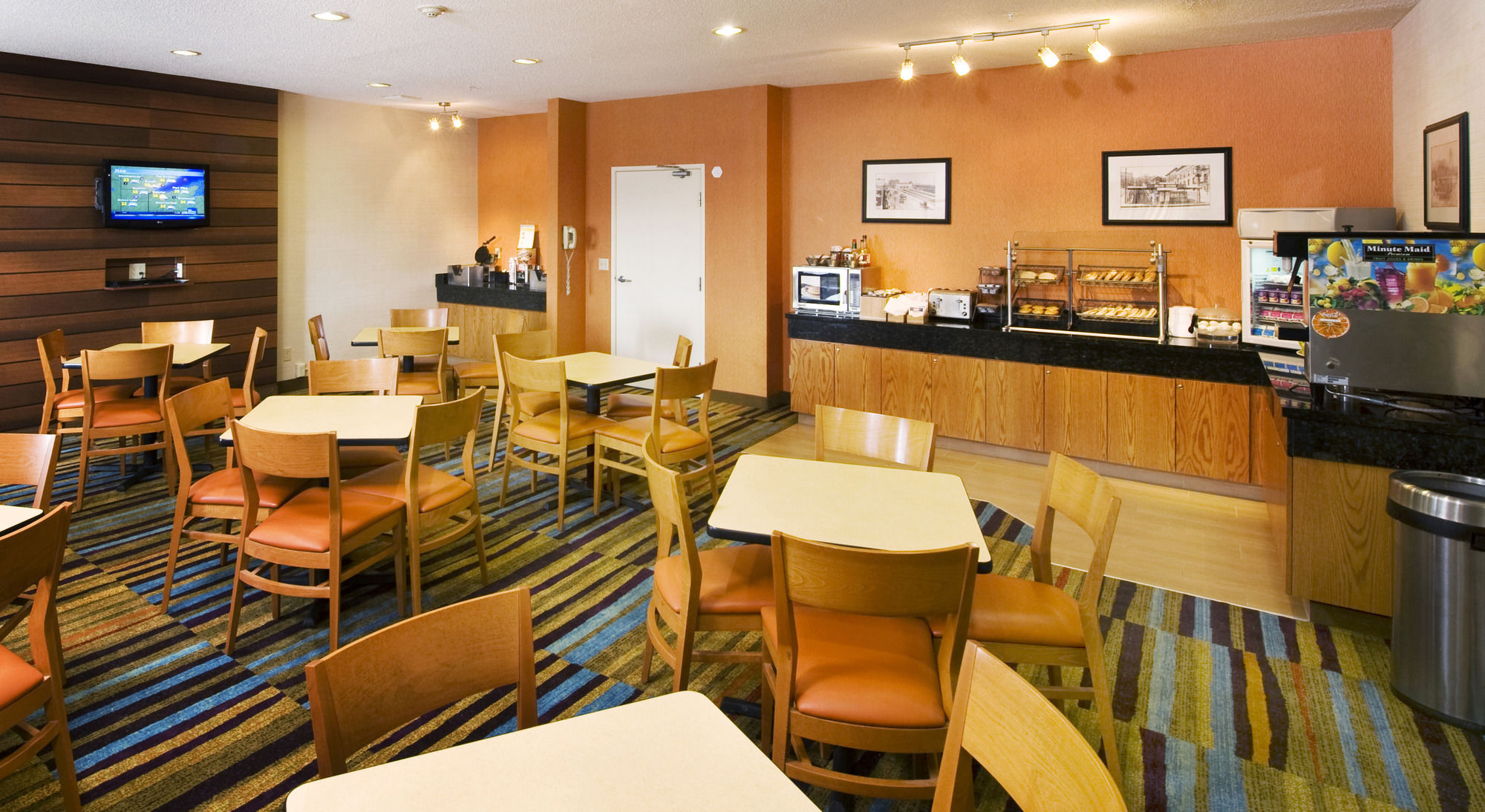 Фото AmericInn by Wyndham Duluth