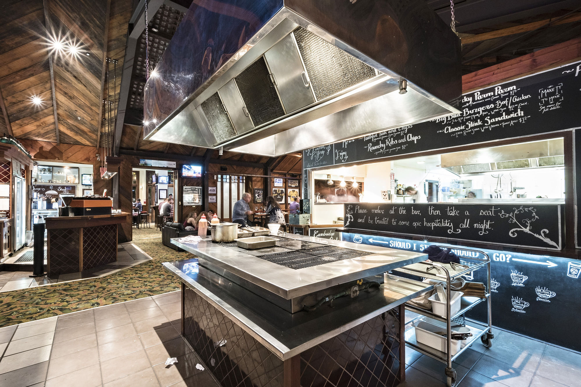 Фото The Cambridge Hotel