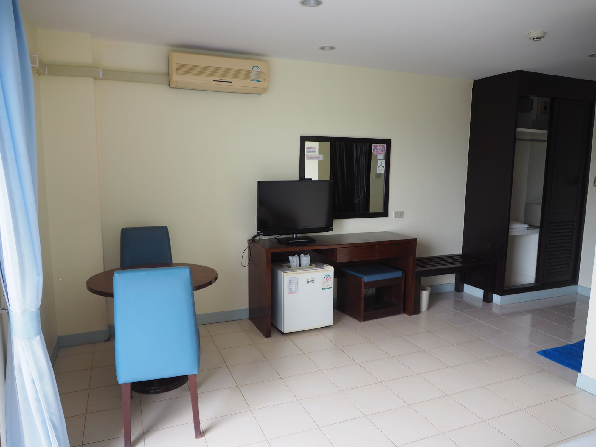 Фото Nice Beach Hotel