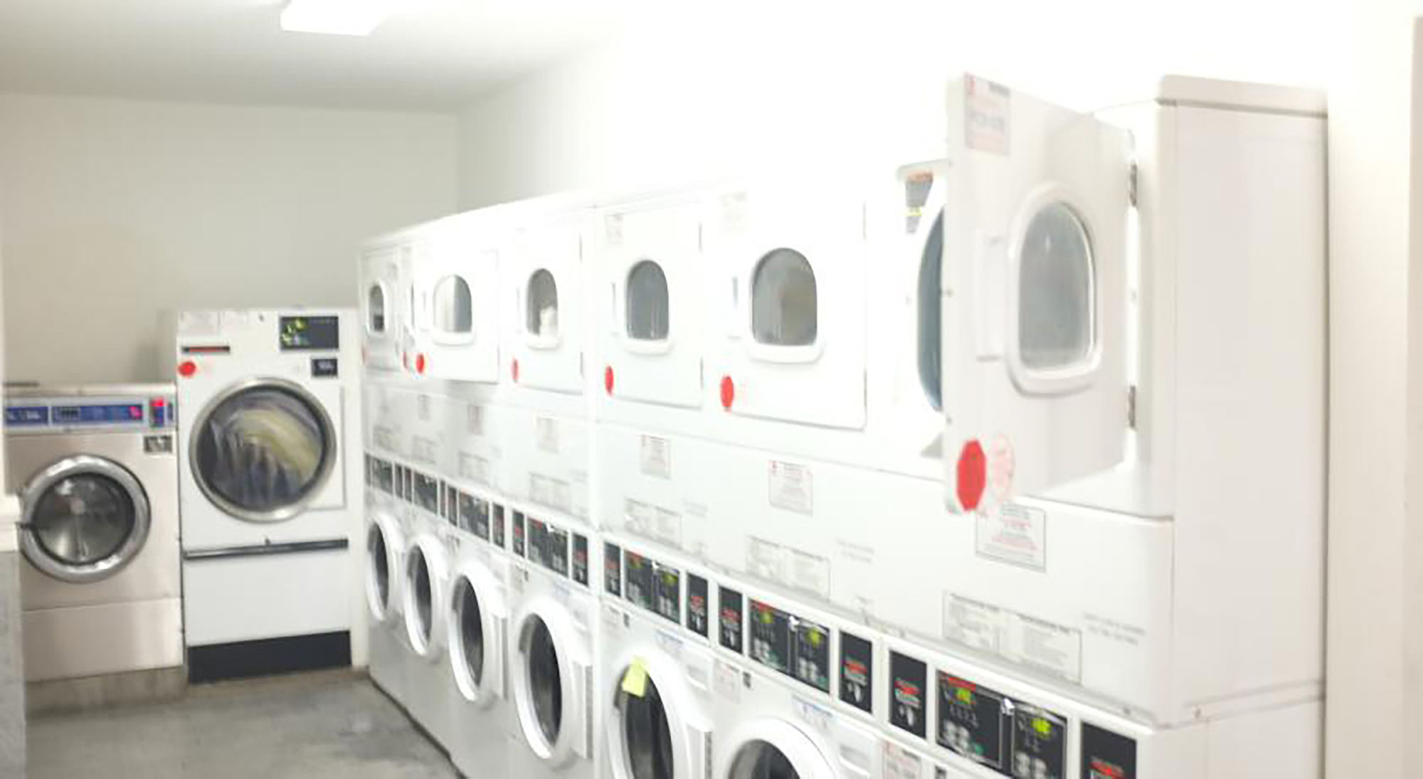 Фото Macy Empire Apartments