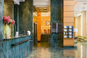 Гостиница Nh Valencia Center