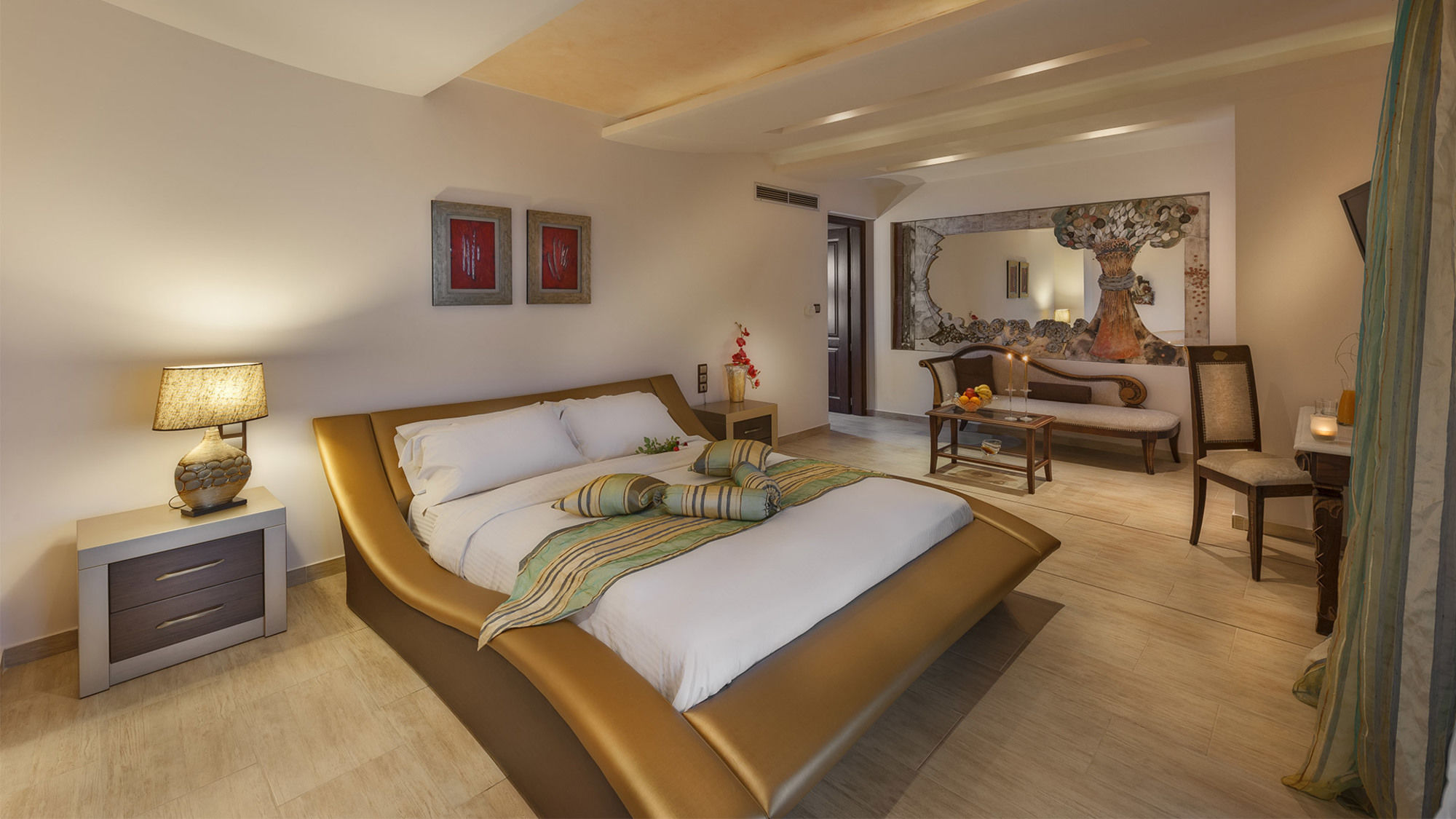 Фото Iakovakis Suites & SPA