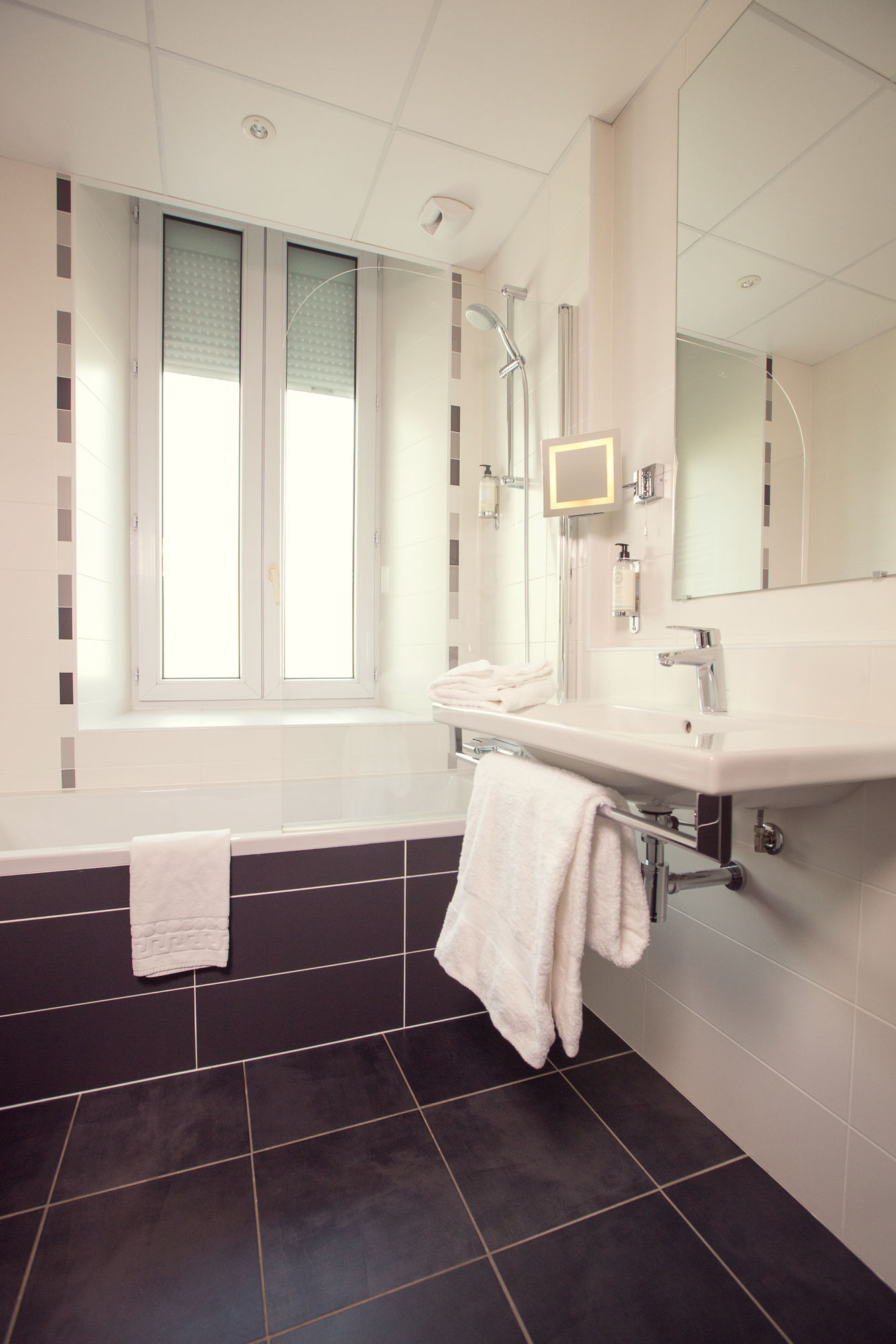 Фото Best Western Plus Hôtel Richelieu