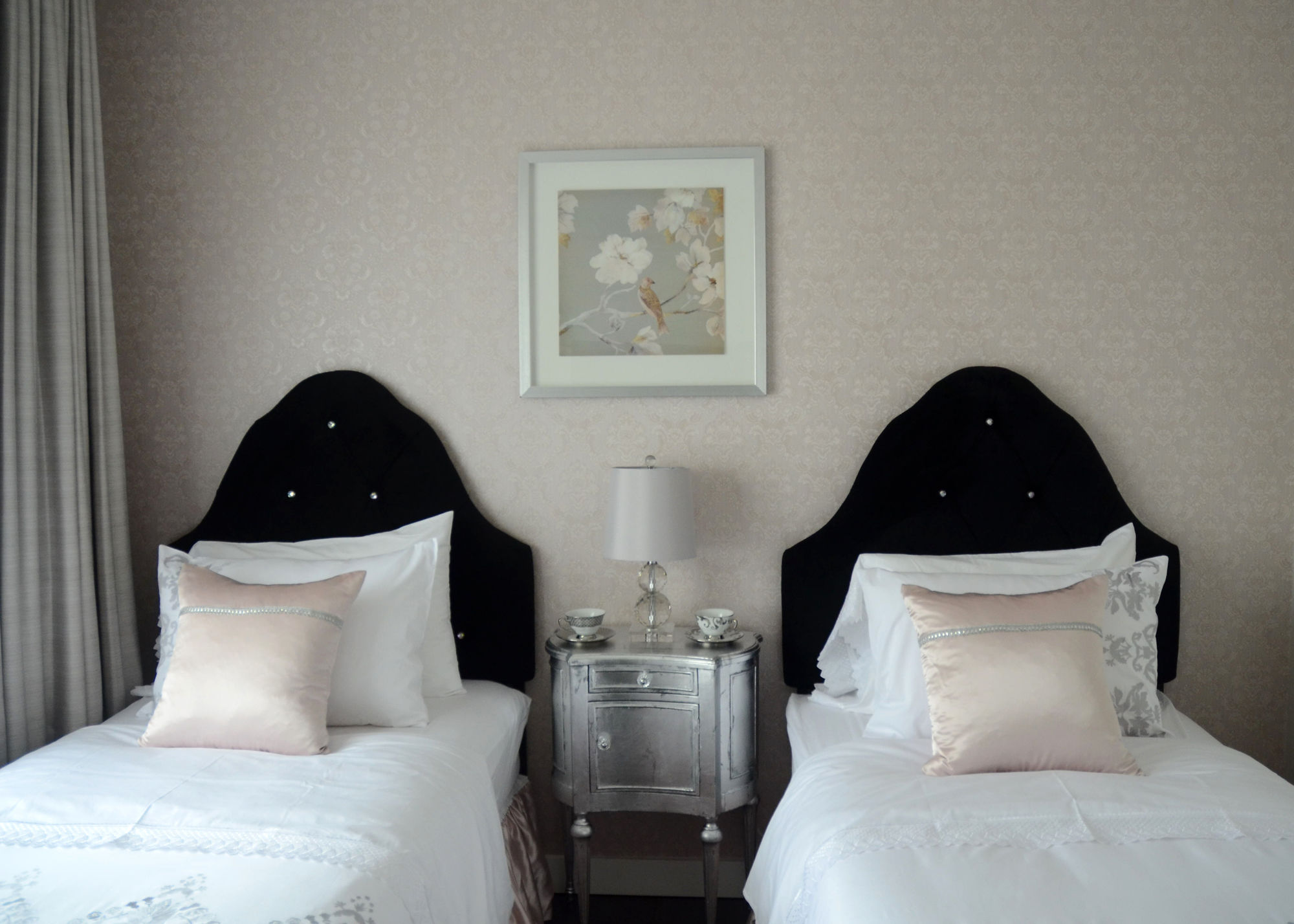 Фото Rosellen Suites Stanley