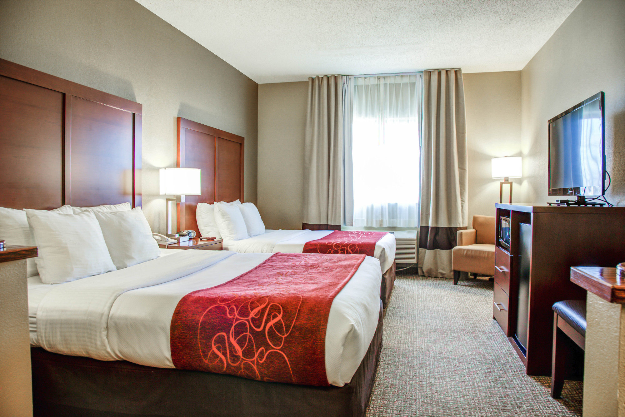 Фото Comfort Suites Lombard - Addison