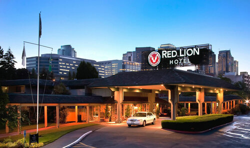 Гостиница Red Lion Hotel Bellevue в Белвью