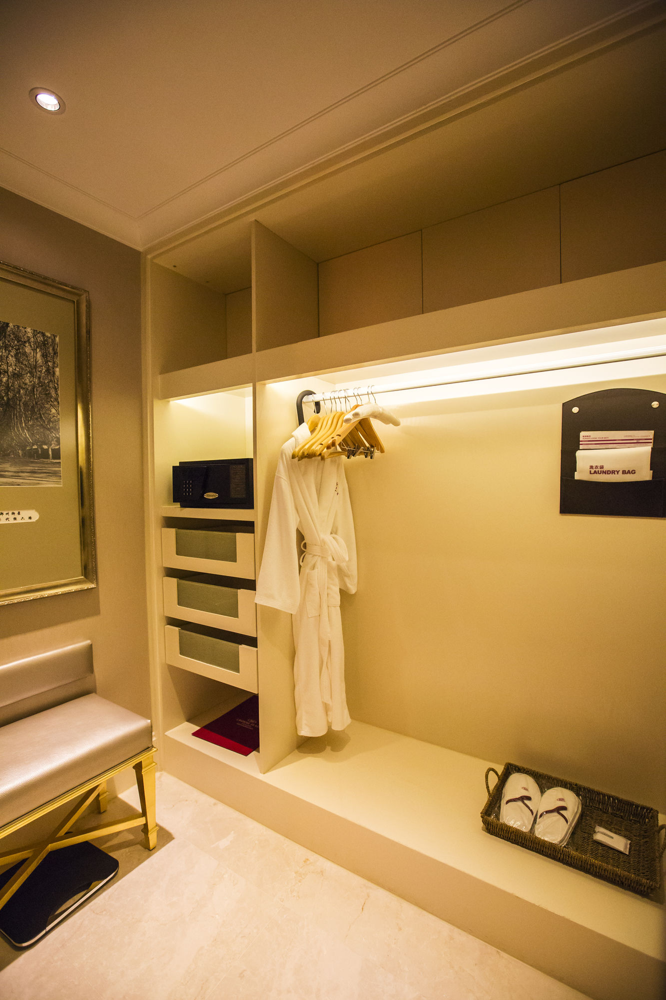 Фото Holiday Inn Zhengzhou, an Ihg Hotel