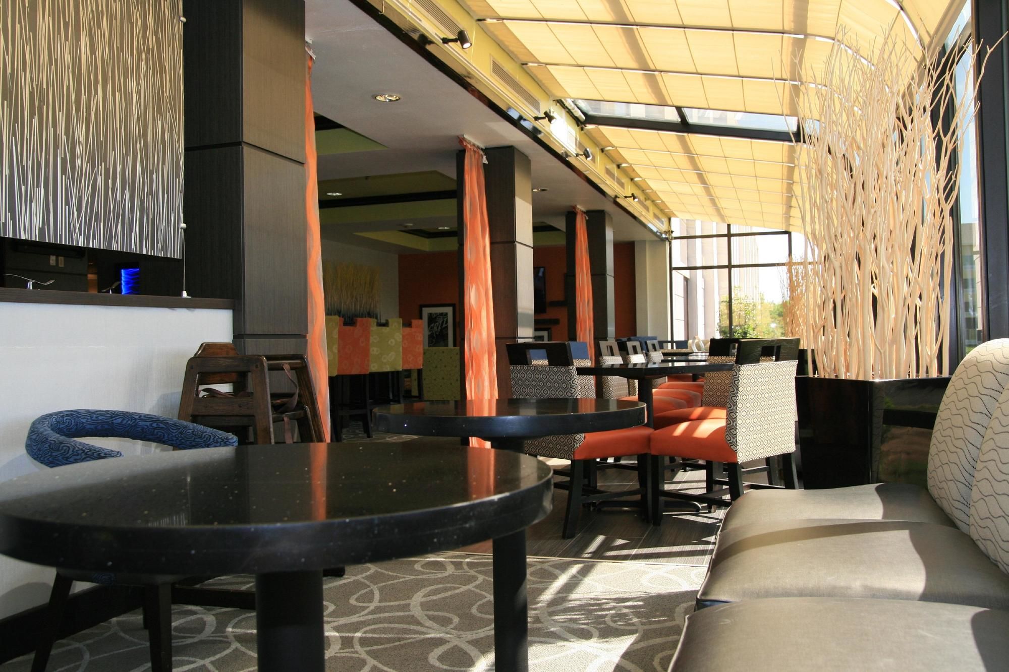 Фото Hampton Inn Muskogee