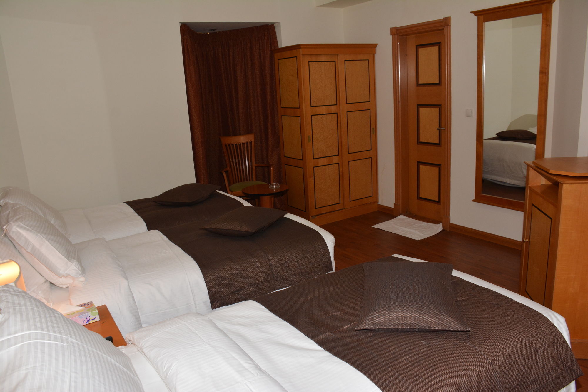 Фото Nour Al Thuria Hotel