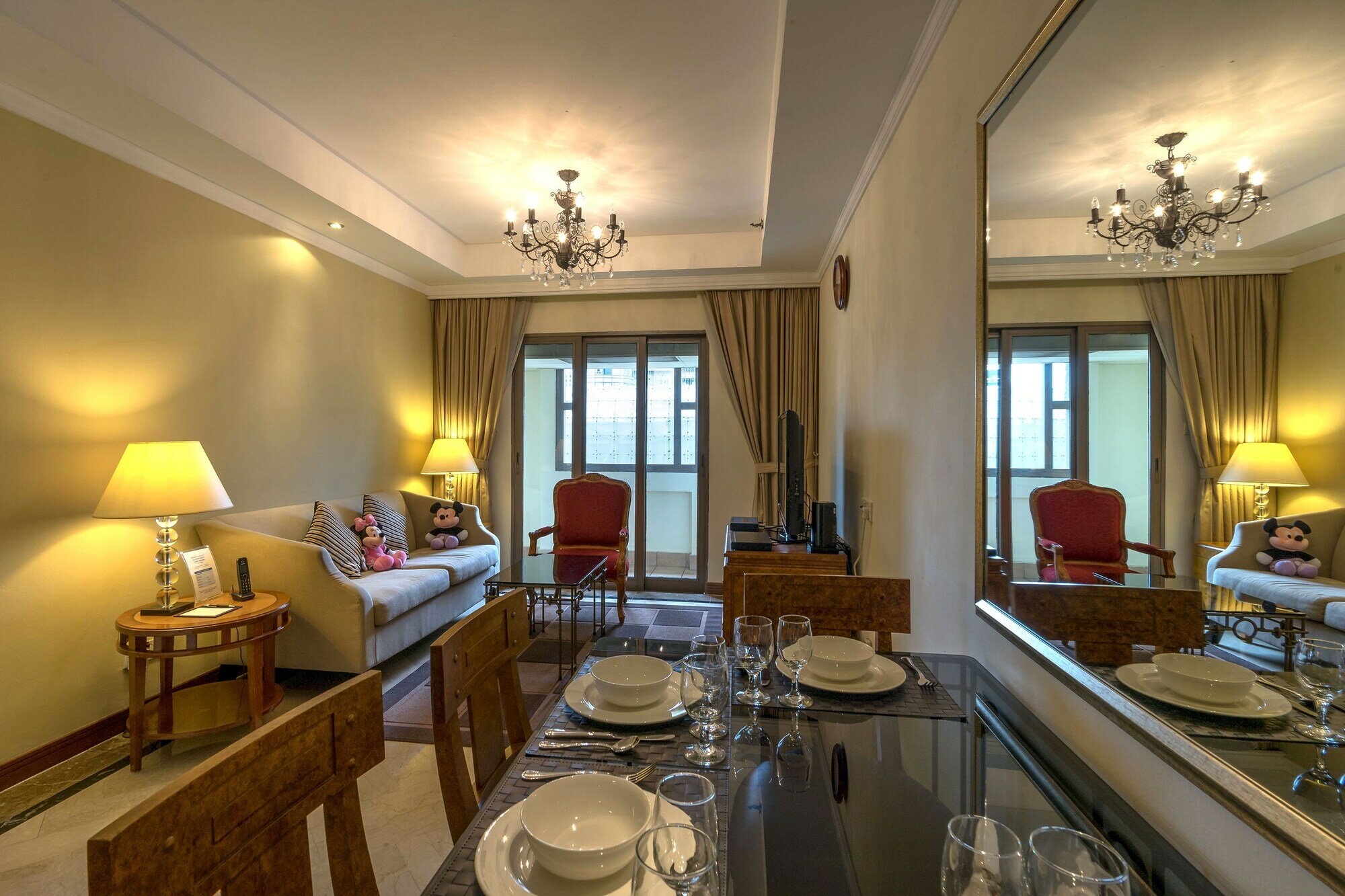 Фото Orchard Parksuites