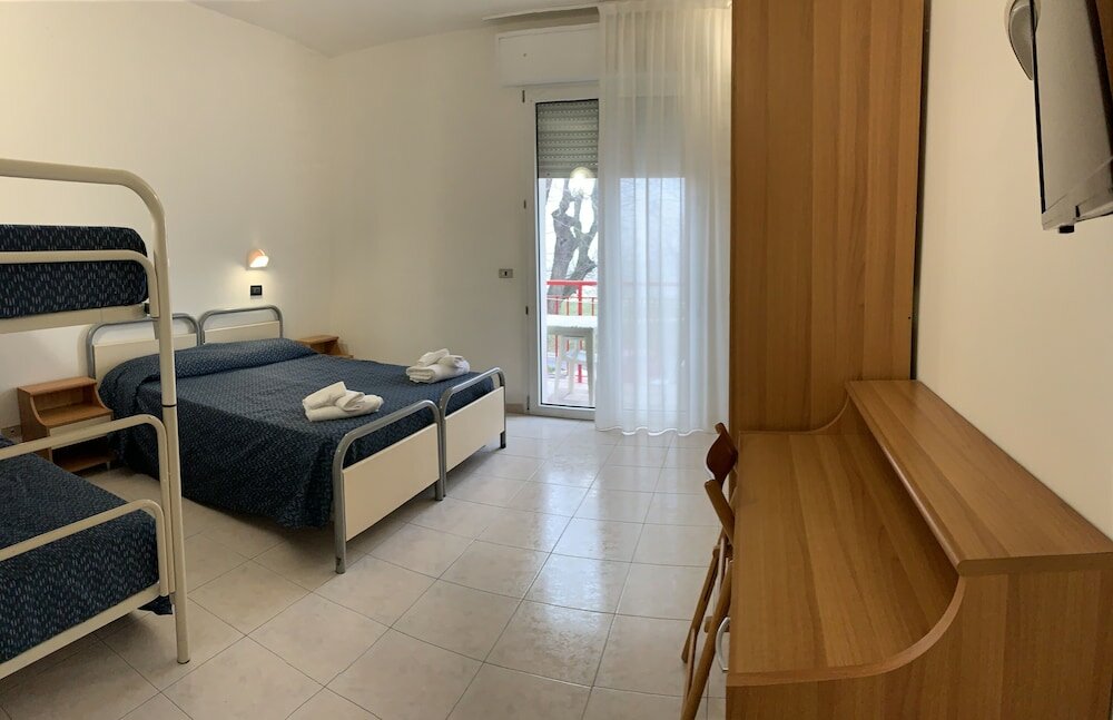 Фото Hotel Marylise