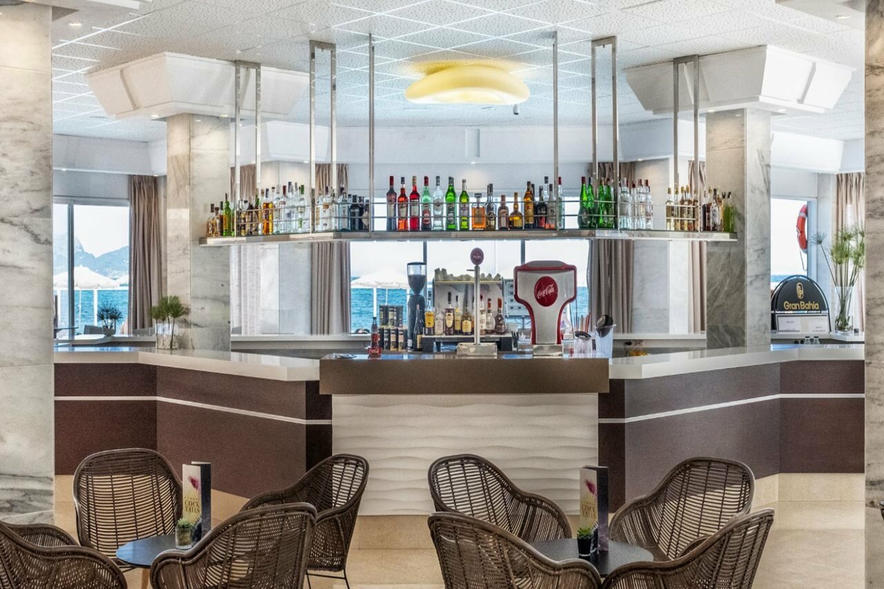 Фото Отель Thb Gran Bahia Hotel and Apartments