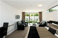 Гостиница Bellano Motel Suites