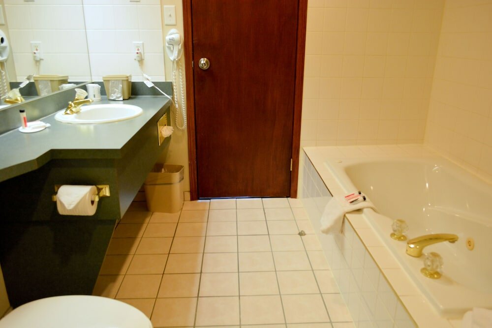 Фото Super 8 by Wyndham Fox Creek