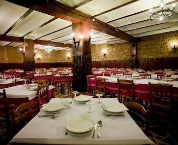 Фото Hotel Jatorrena