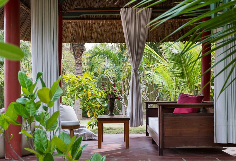 Фото Full Moon Village