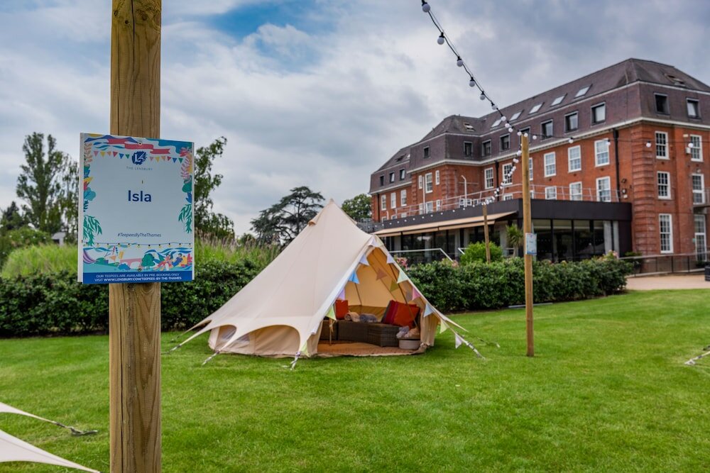 Фото The Lensbury Resort