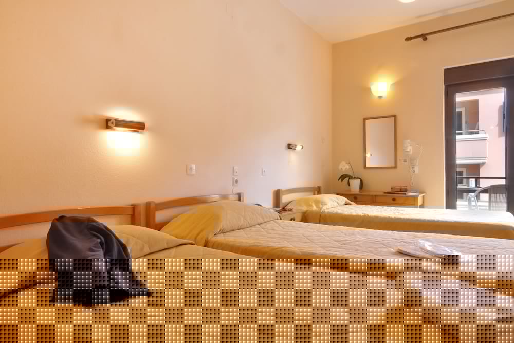 Фото Atlantis Hotel