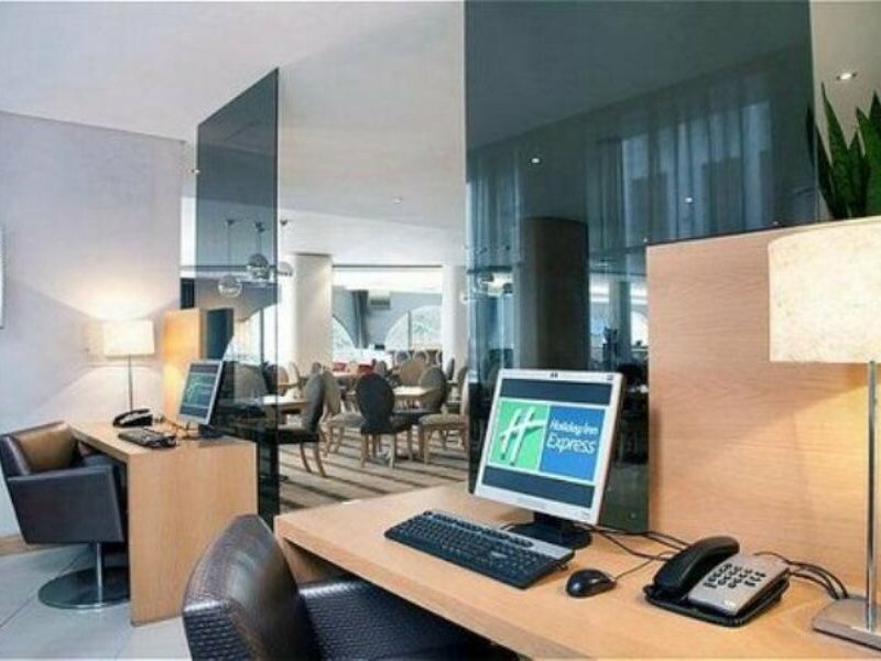 Фото Holiday Inn Express Cape Town City Centre