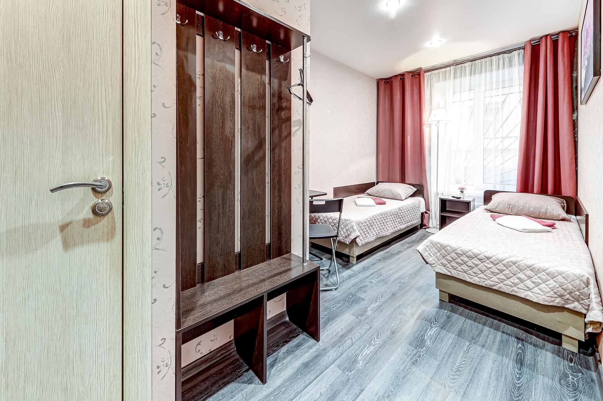 Фото Август