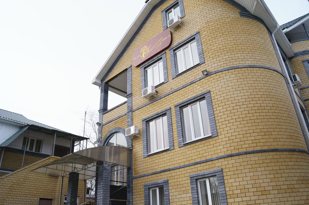 Фото Майский сад