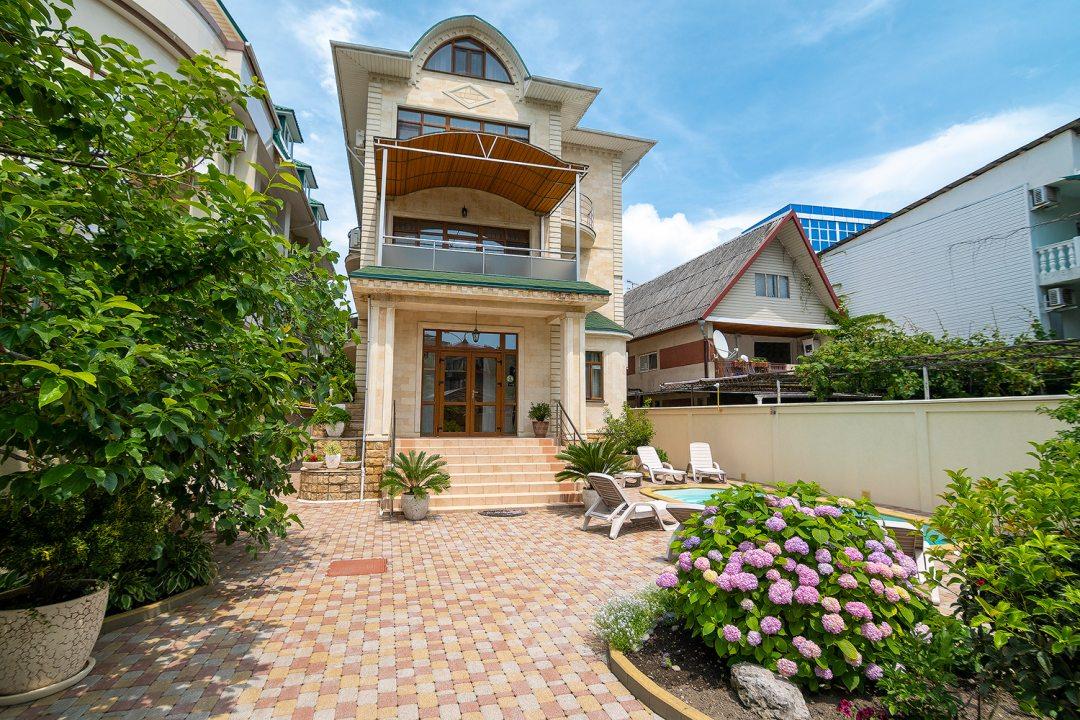 Фото Река и Море