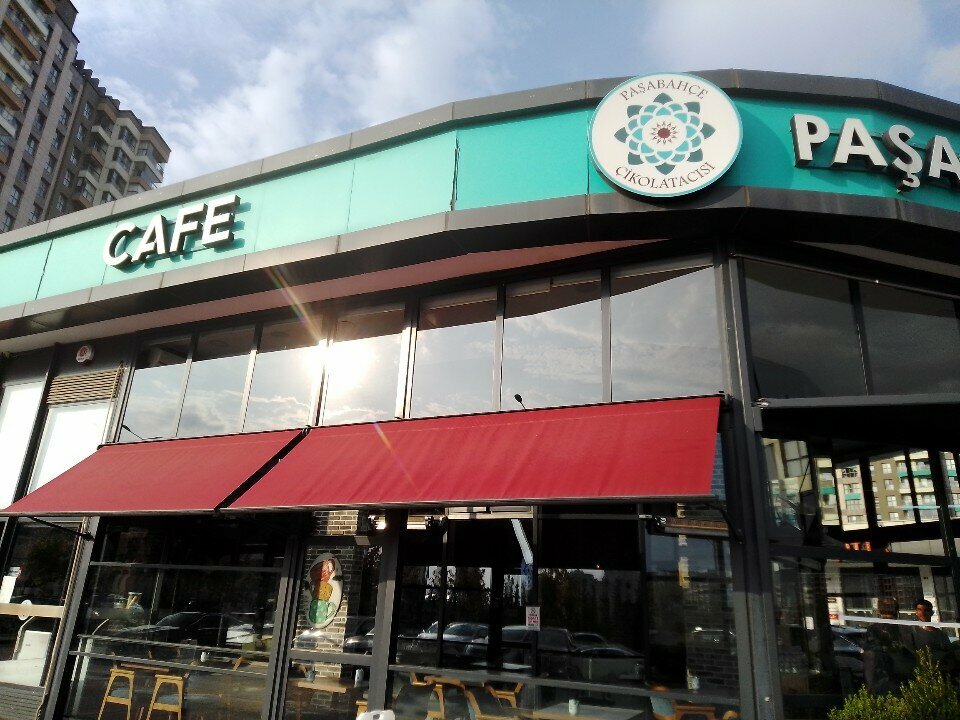 Cafe Pashabahche Chocolatier Bashakshehir, Istanbul, photo