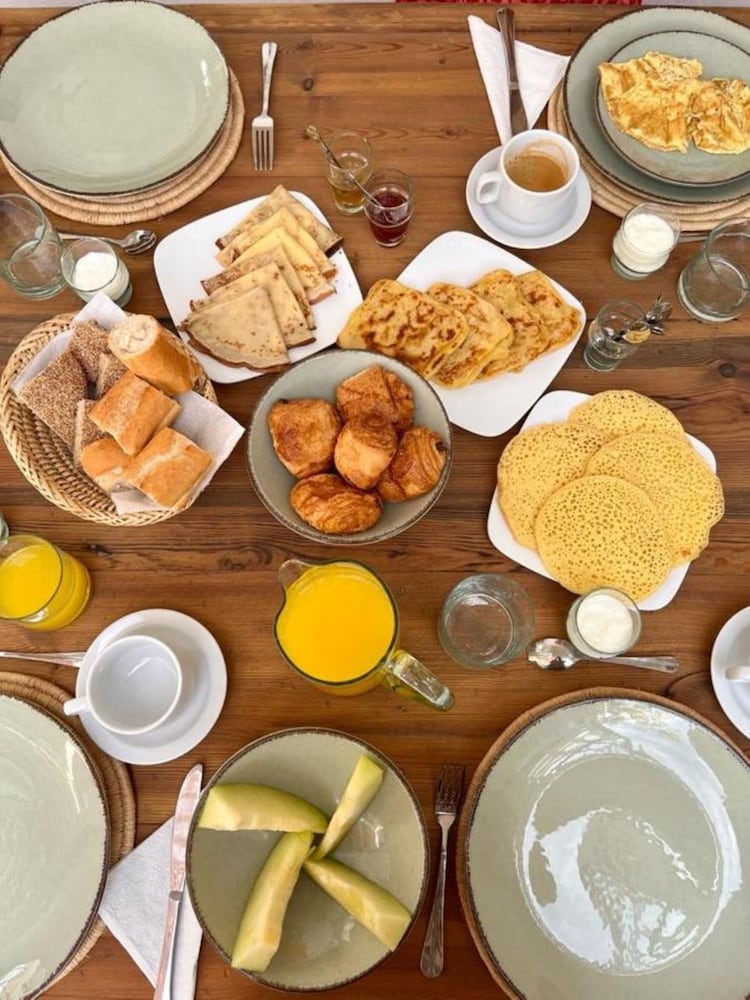 Фото Riad la fayette bed & breakfast