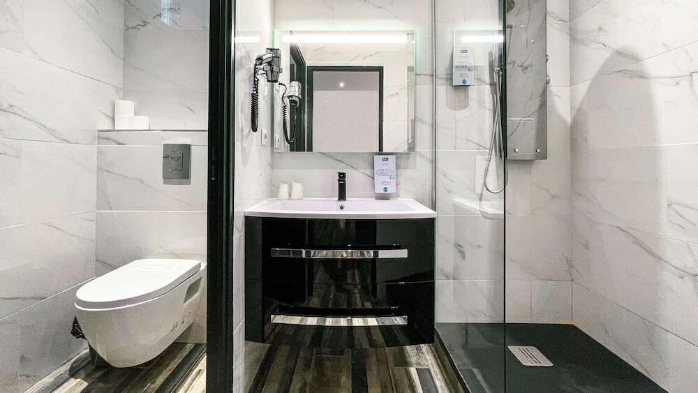 Фото Kyriad Marseille Blancarde - Timone