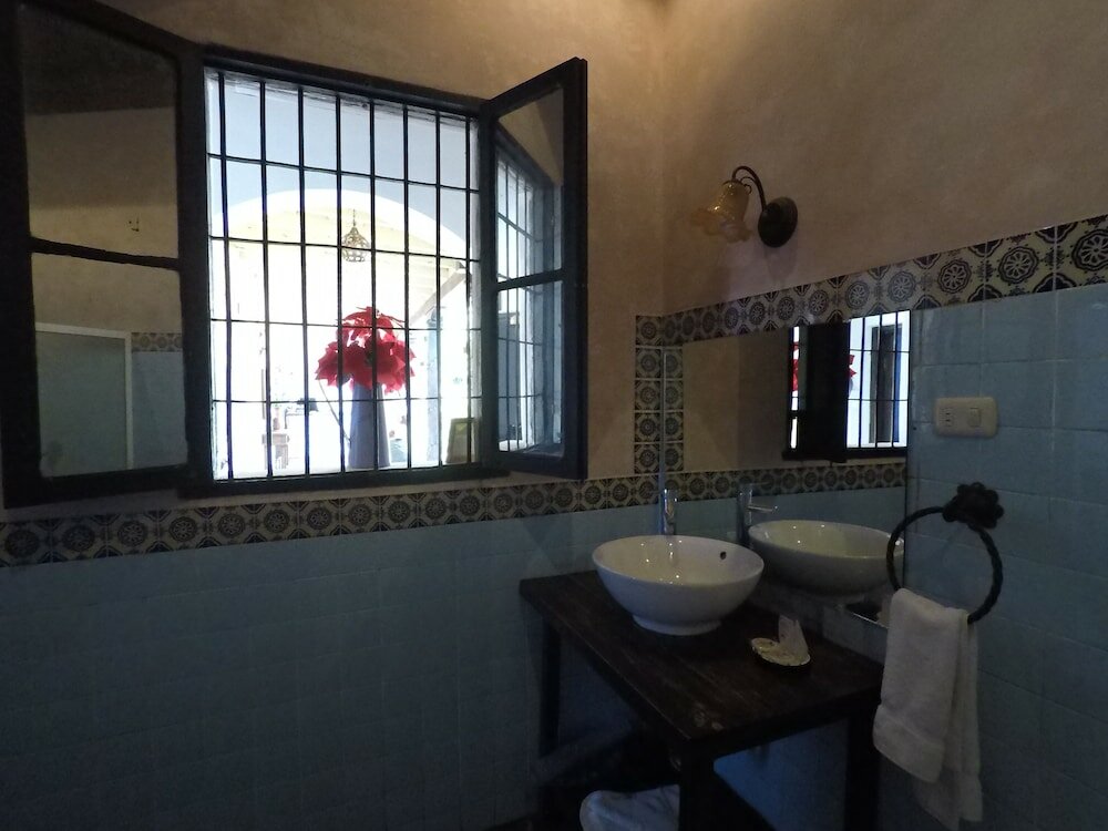 Фото Hotel Monasterio