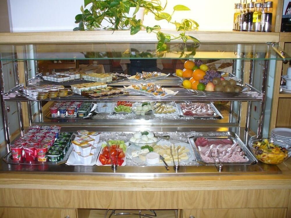 Фото Hotel Trinity