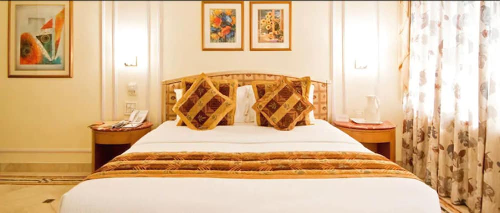 Фото Hotel Residency Andheri