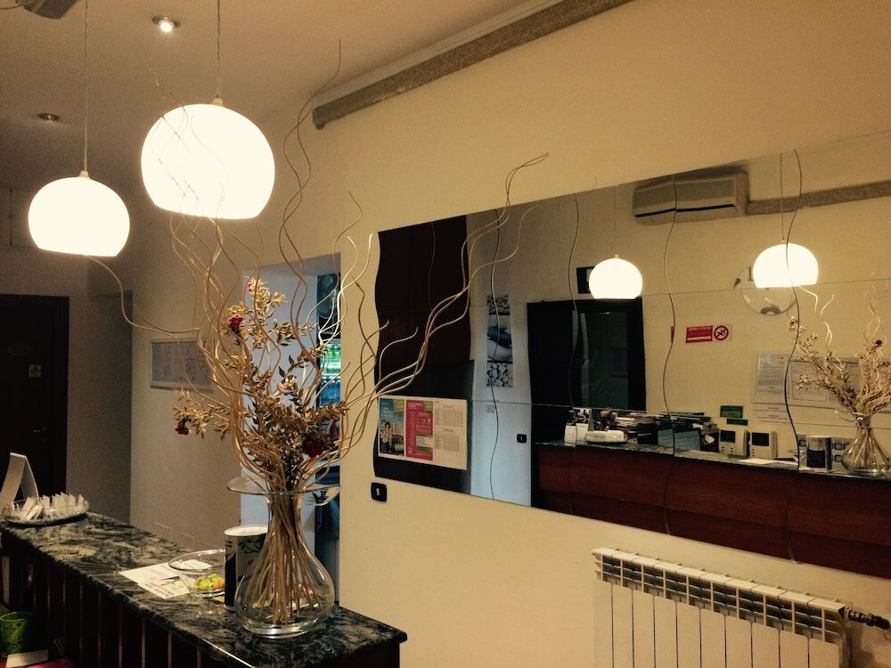 Фото Hotel Atena