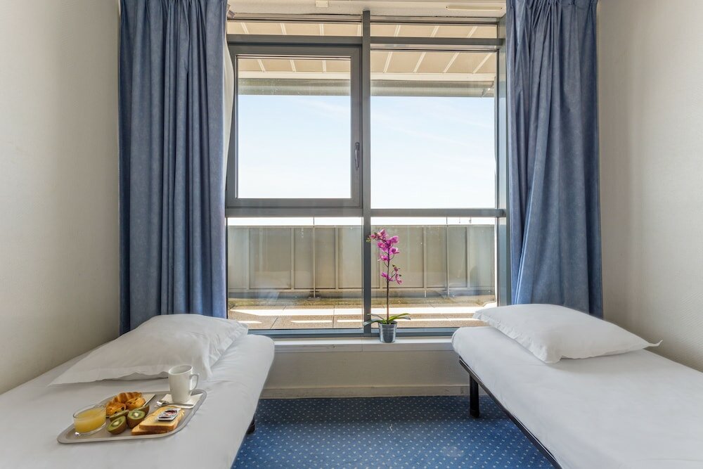 Фото Appart'City Bordeaux Centre