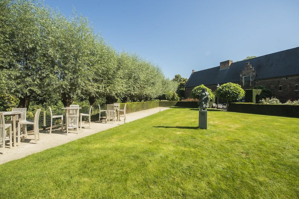 Фото Begijnhof Hotel