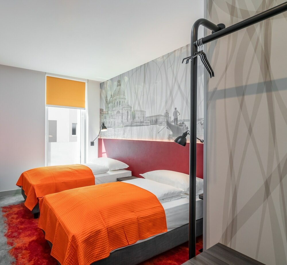 Фото Campanile Duisburg City