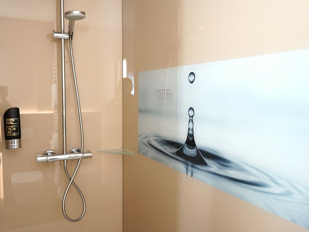 Фото Hotel Bonn City