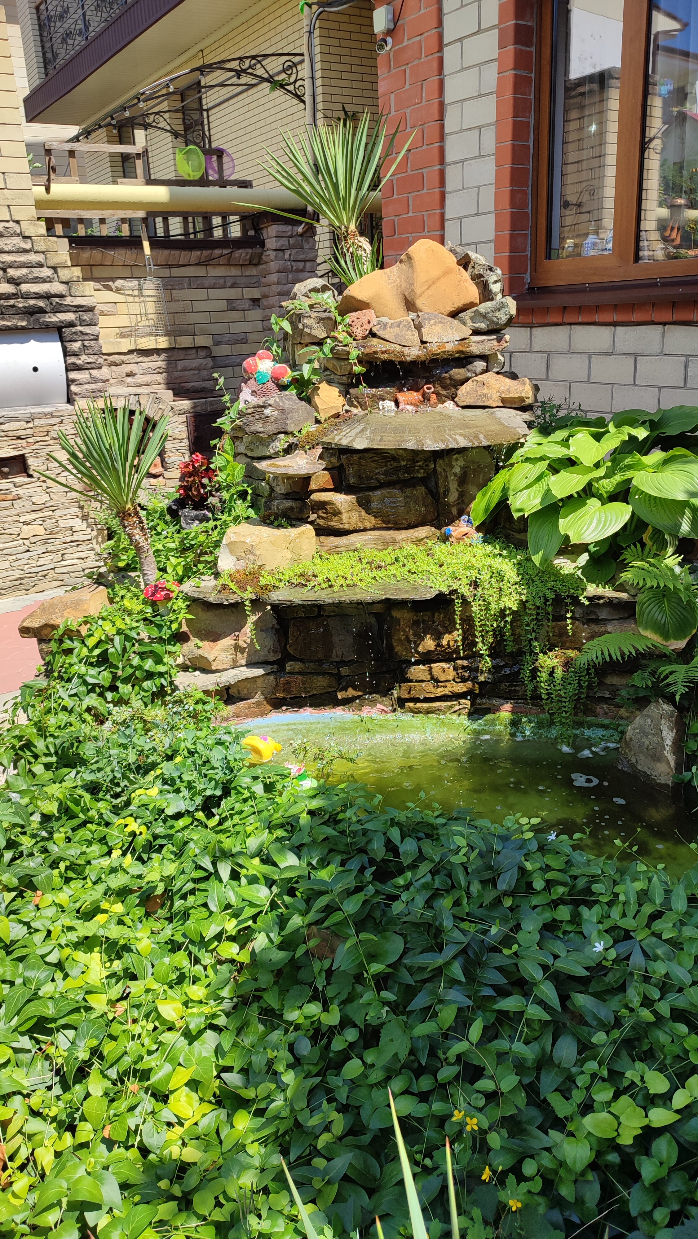 Фото На Кати Соловьяновой 14а