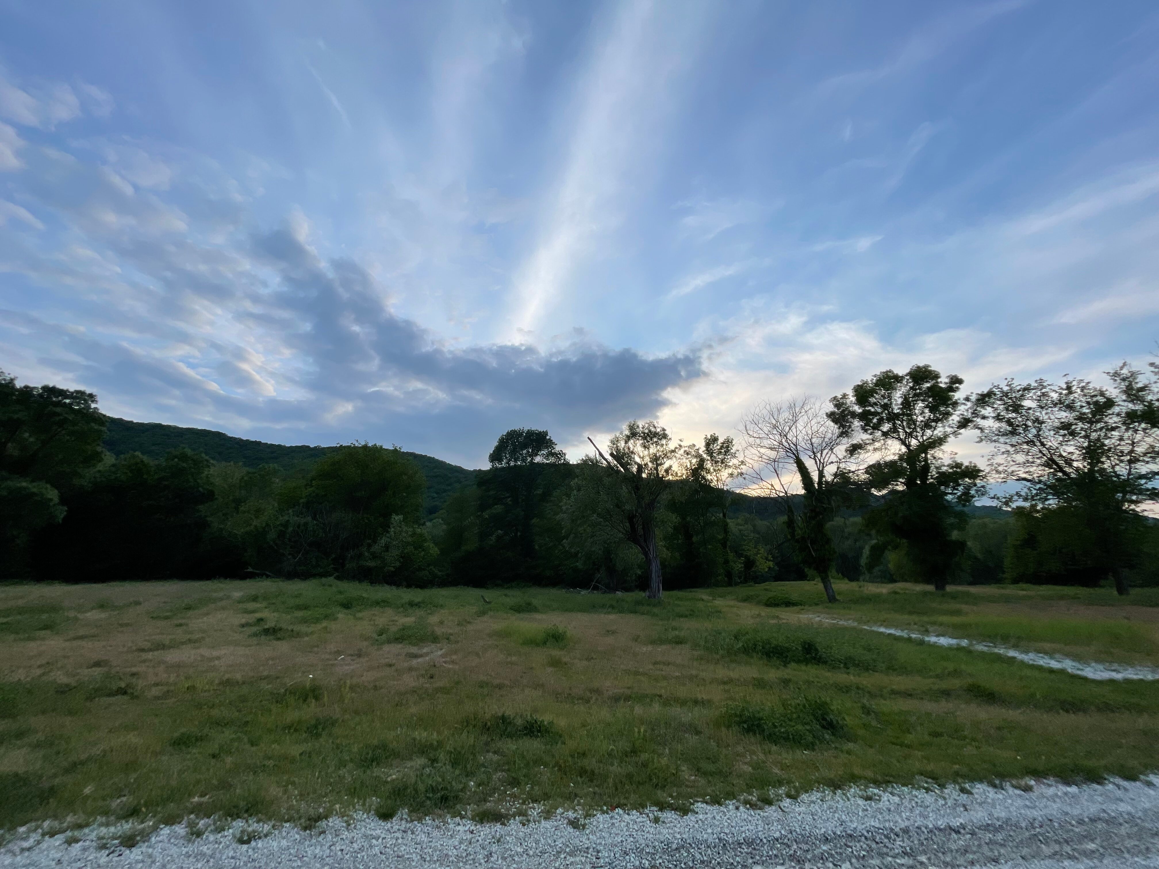 Фото Лео Ленд