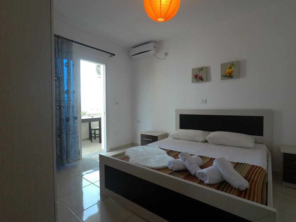 Фото Privé Hotel and Apartment