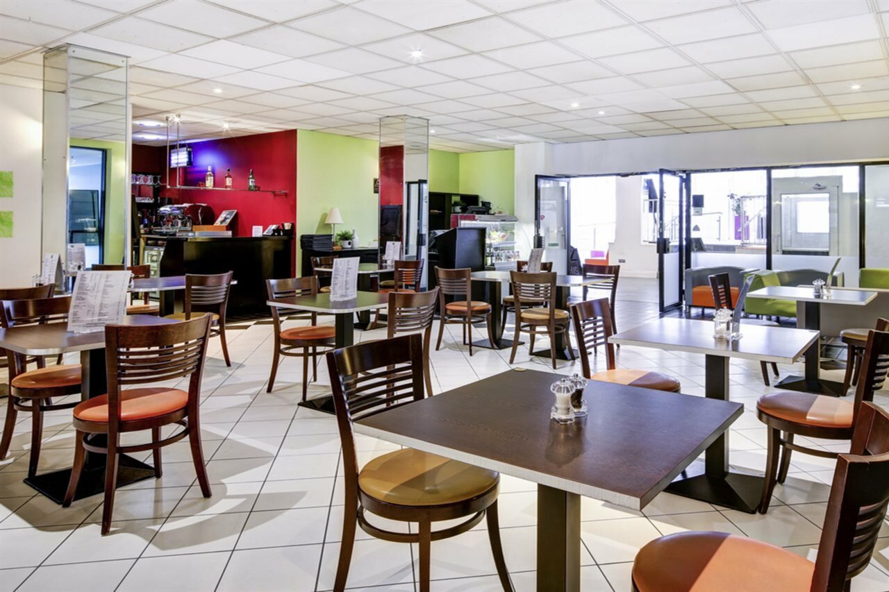 Фото Ibis Styles London Excel