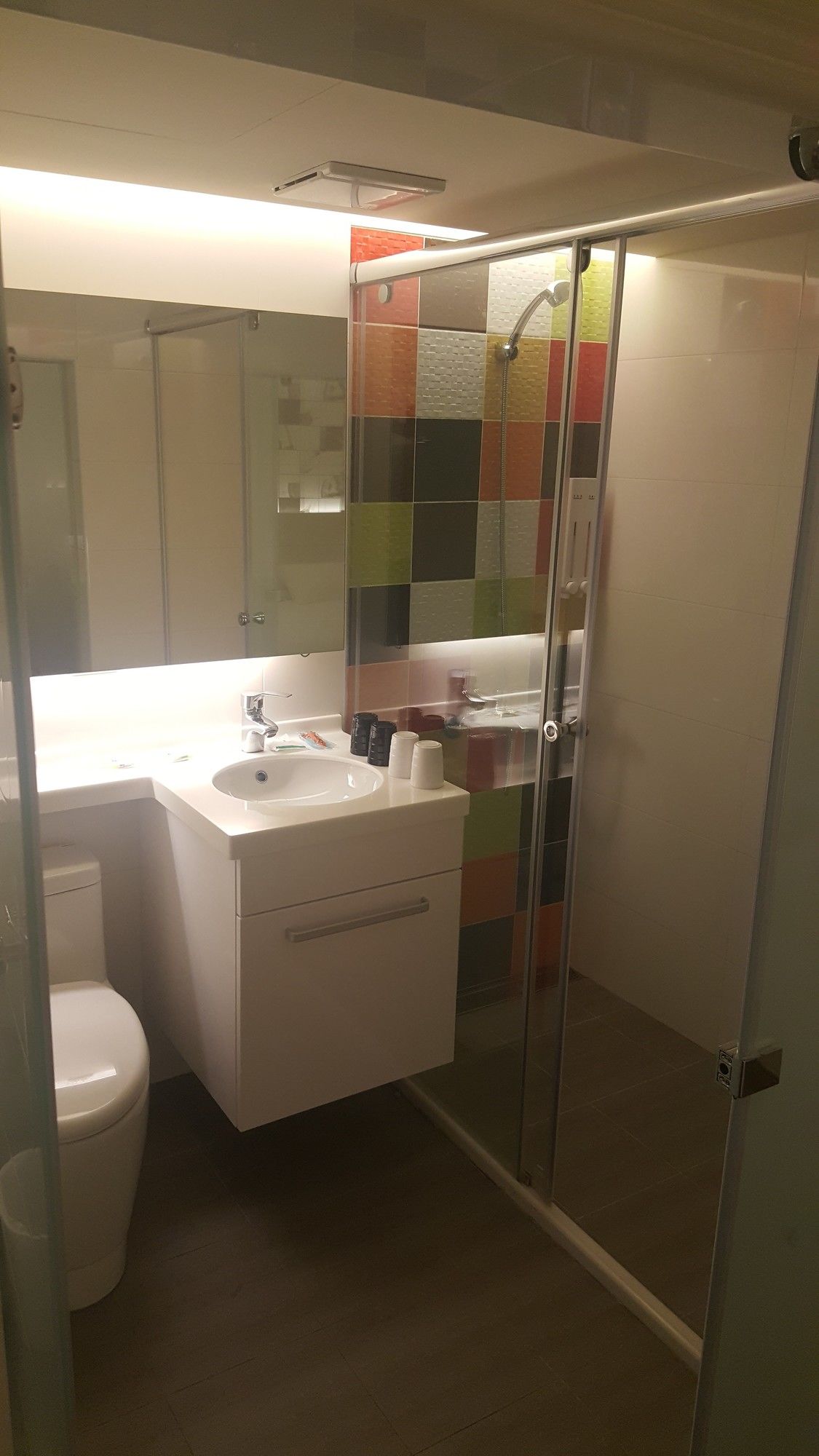 Фото Honey Prince Hotel