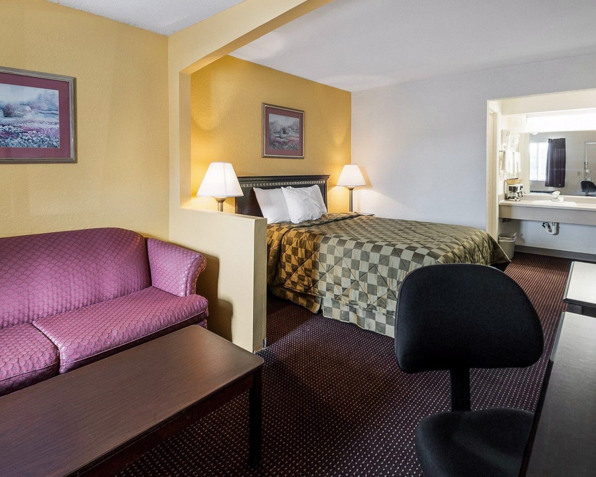 Фото SureStay Hotel by Best Western Olathe