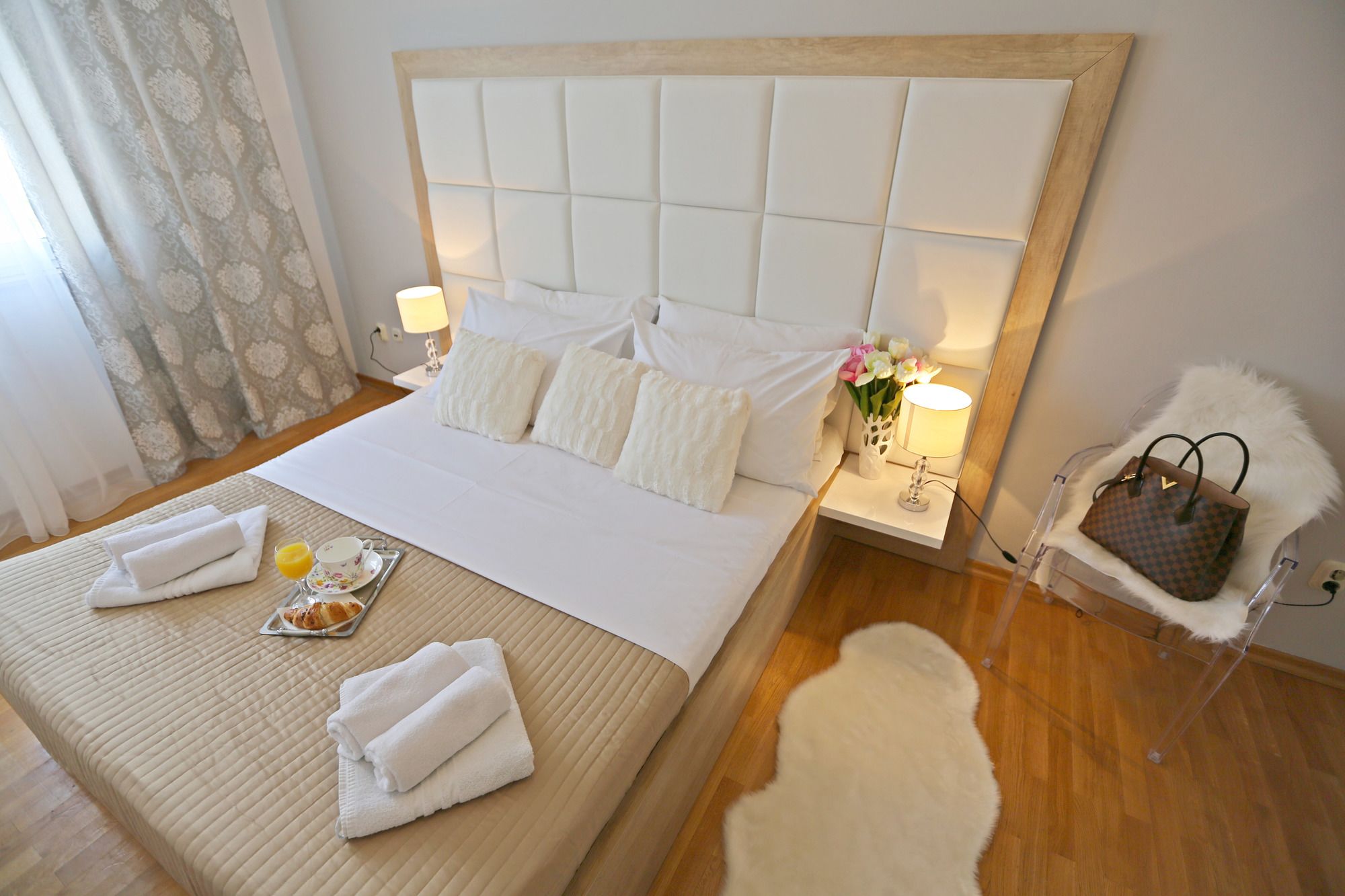 Фото Beachfront Holiday Apartments