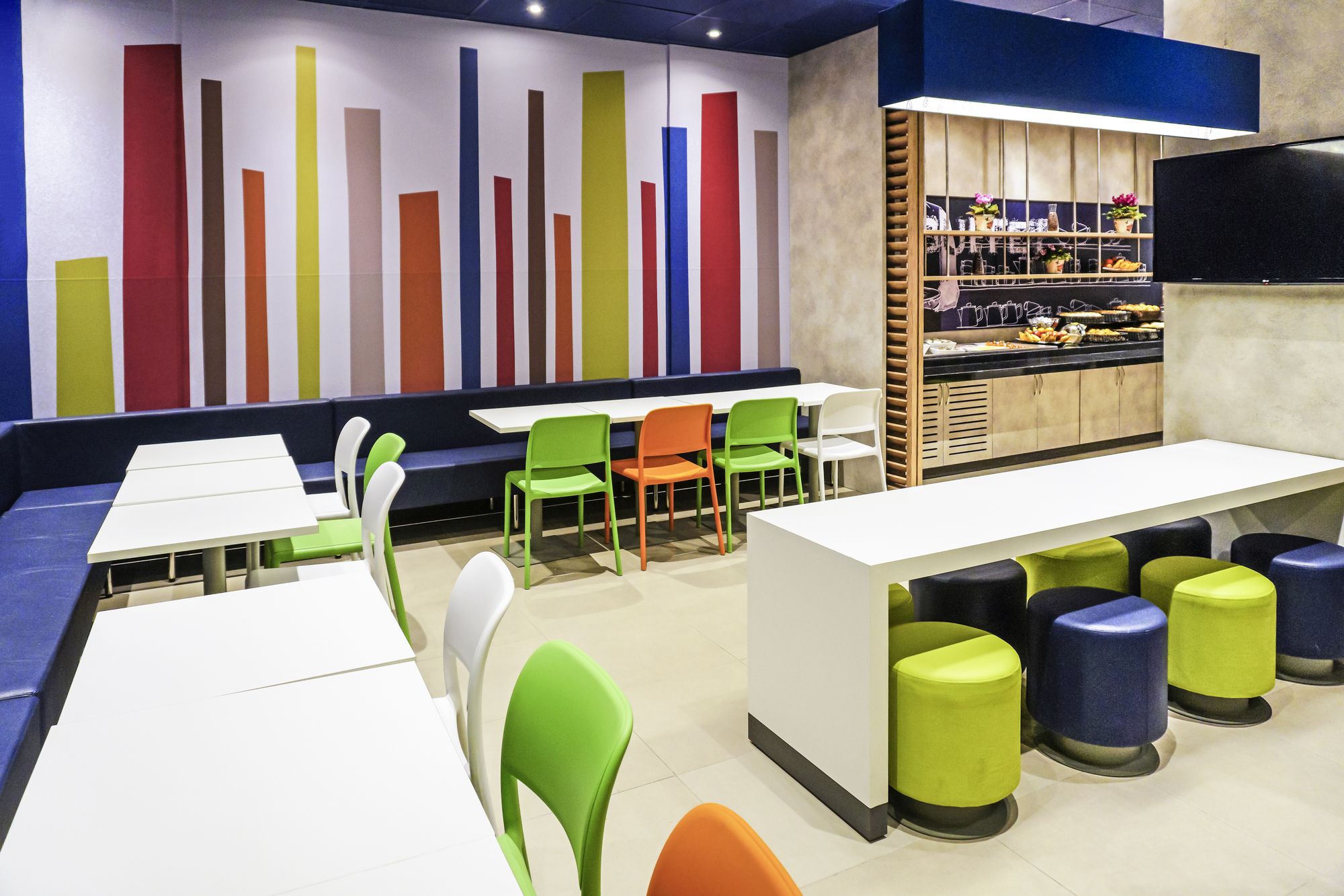 Фото Ibis budget Hyères Centre Ville