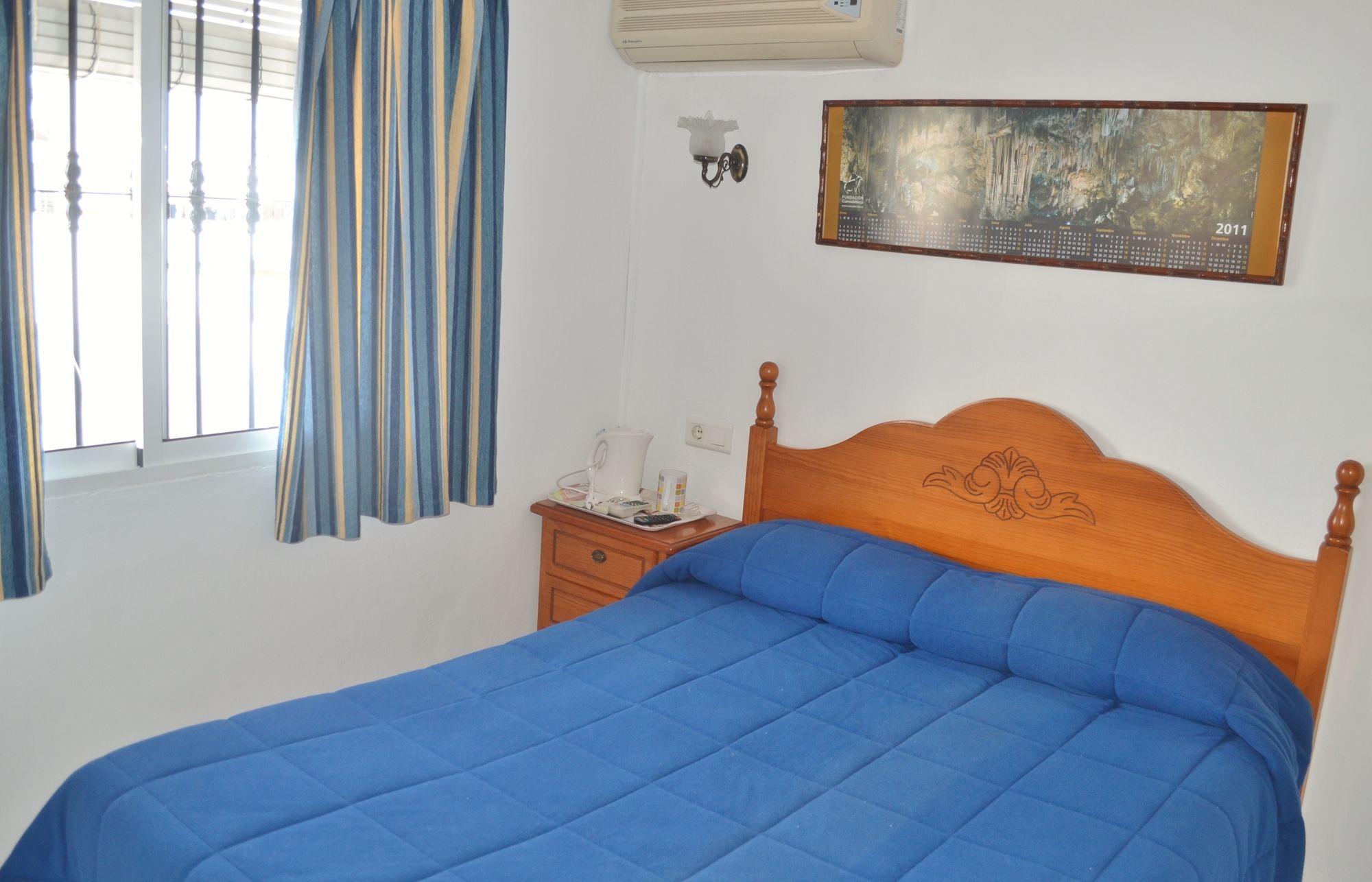 Фото Hostal Dianes
