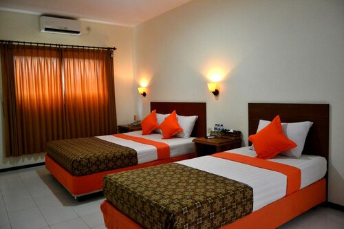 Гостиница Helios Hotel в Маланге